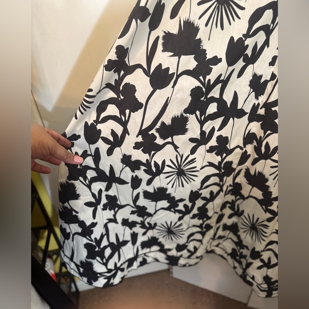 Aakaa Ballagio Black Floral Deep Plunge Maxi Dress - Picture 11 of 15